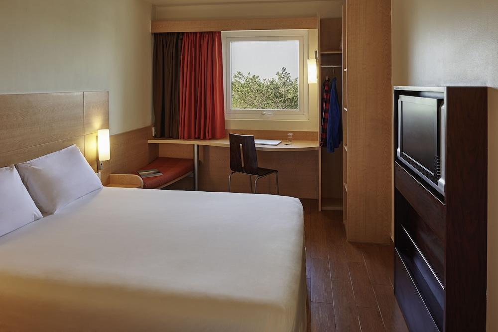 Hotel Ibis Senlis Senlis  Esterno foto