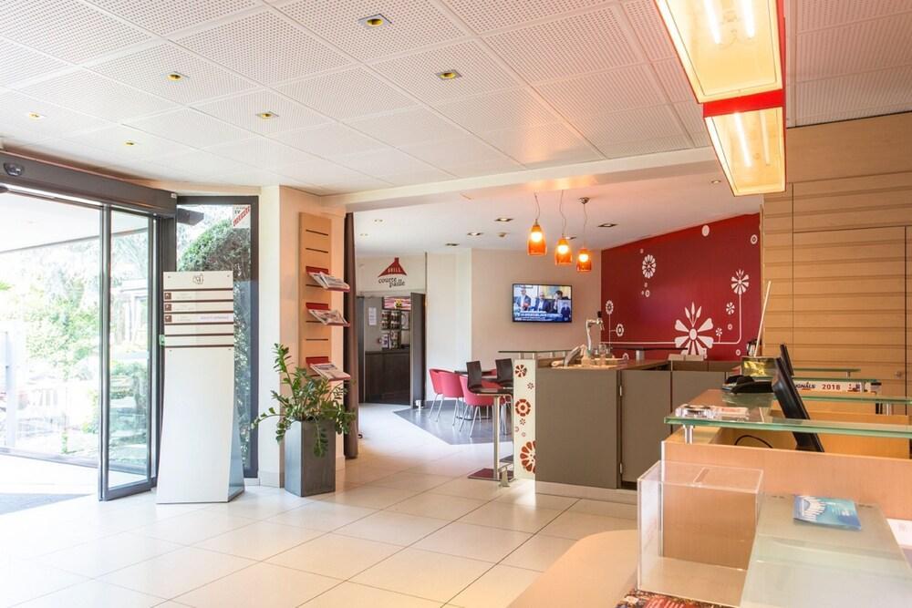 Hotel Ibis Senlis Senlis  Esterno foto
