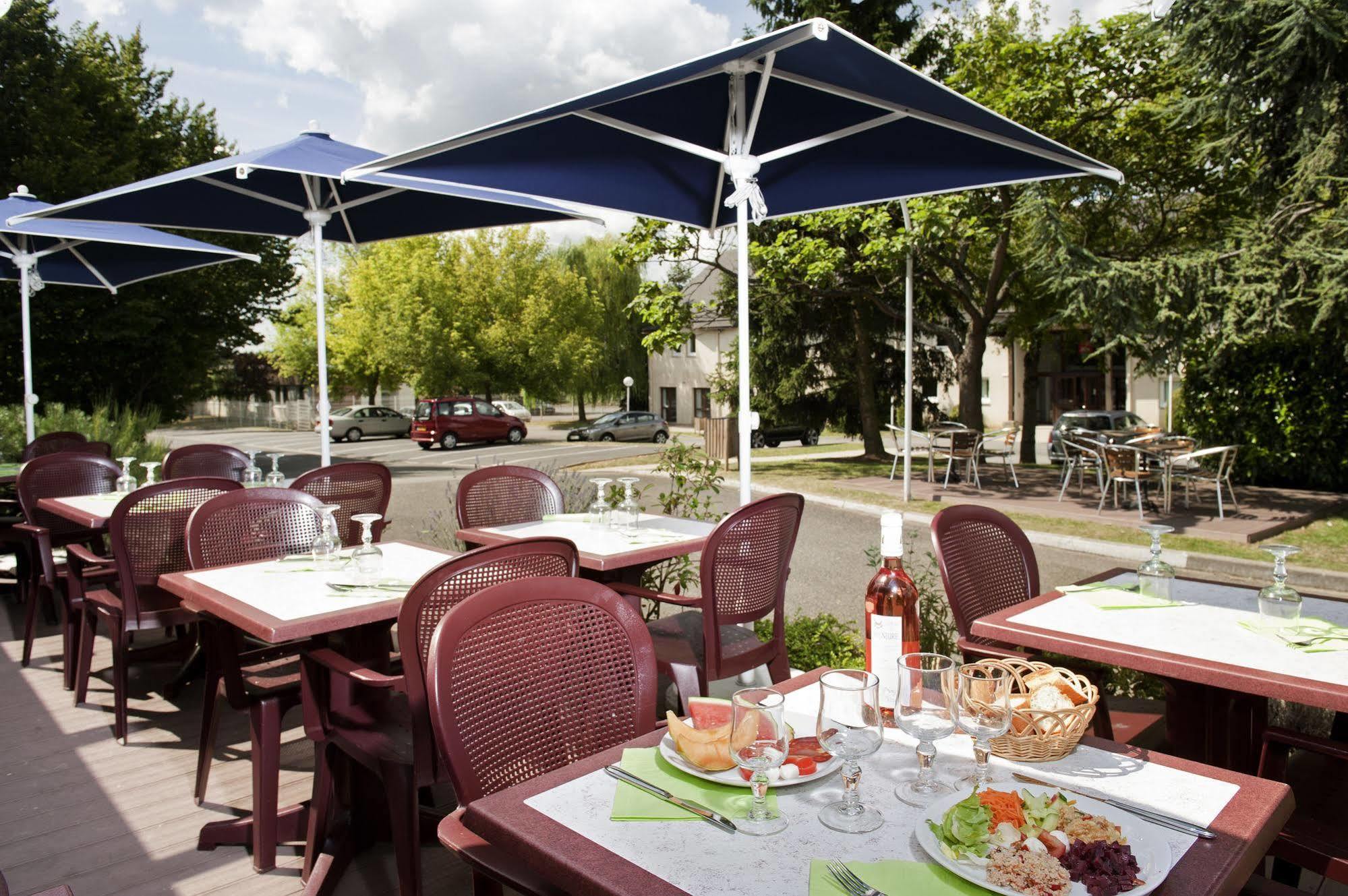 Hotel Ibis Senlis Senlis  Esterno foto